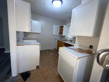 Main picture of 1308 W 14th St