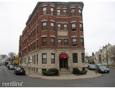 Main picture of 96 Linden St