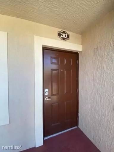 Main picture of The Courts at Bayshore II Condo