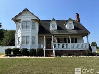 Main picture of 303 Stonehaven Ln