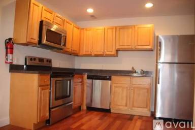 Main picture of 1730 Fontain St