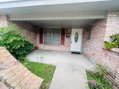 Main picture of 4006 Panama Dr