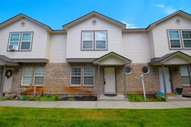 Main picture of 625 W Idaho Ave
