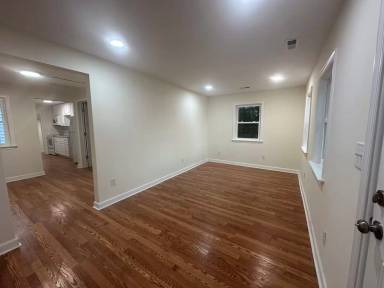 Main picture of 929 Modoc Ave
