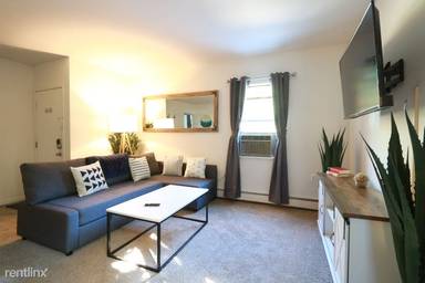 Main picture of 111 N 7th St