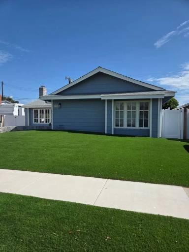 Main picture of 2536 W 227th St
