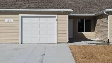 Main picture of 822 Phoenix Ct