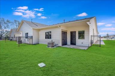 Main picture of 4314 N Hazelwood St