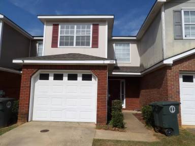 Main picture of 106 - 114 S Springview Dr