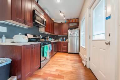 Main picture of 17 Caldwell St