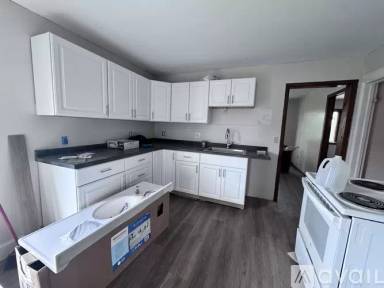 Main picture of 512 W Wisconsin St