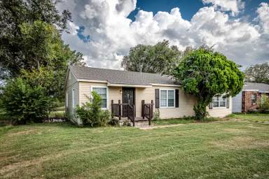 Main picture of 3312 NW Liberty Ave