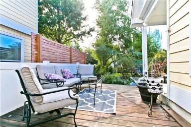 Main picture of 1480 Providence Blvd