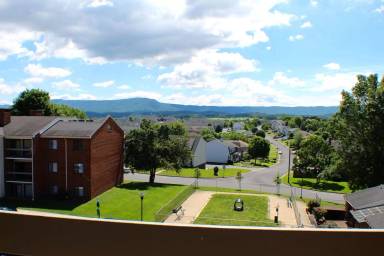 Main picture of 1034 Blue Ridge Dr