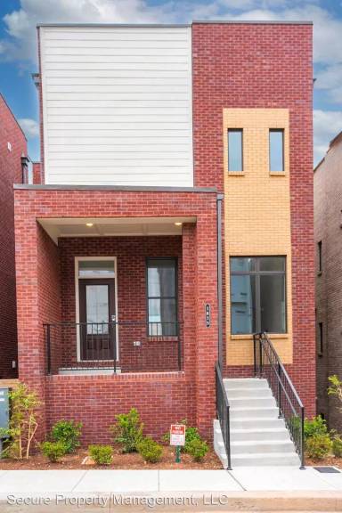 Main picture of 1611 Marshall Hollow Dr