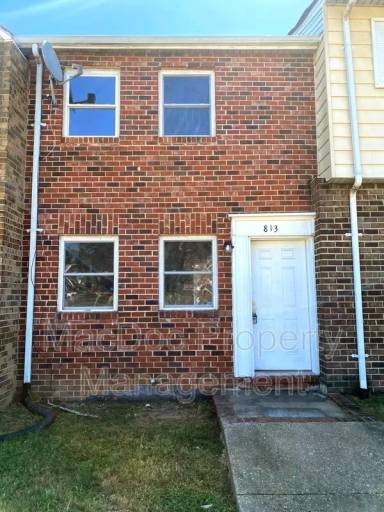 Main picture of 813 Sledgehammer Dr