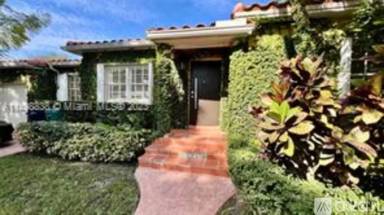 Main picture of 5785 SW 54th Ter