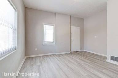 Main picture of 228 S Highland Ave