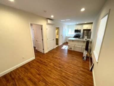 Main picture of 22 E Transit St