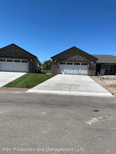 Main picture of 637 Country Club Cir