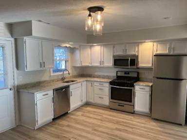 Main picture of 711 Hill Rd