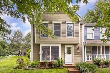 Main picture of 1581 Poplar Grove Dr