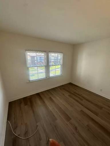 Main picture of 4536 N Lakewood Blvd
