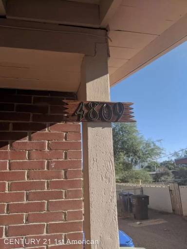 Main picture of 4809 E 2nd St