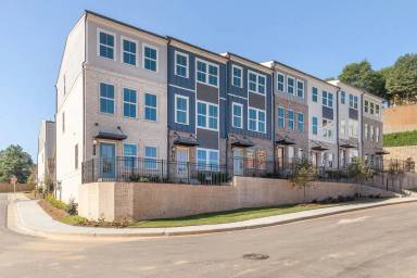 Main picture of 310 Skylar Ter SE