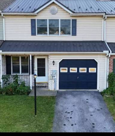 Main picture of 209 Baker and Russell Dr