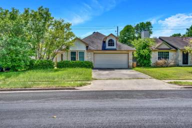 Main picture of 4019 Alexandria Dr