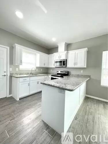 Main picture of 5001 N Dahlia St
