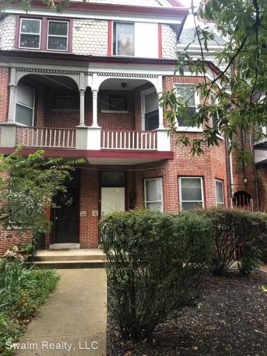 Main picture of 908 N Adams St