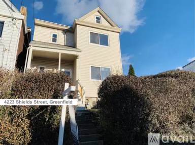 Main picture of 4223 Shields St