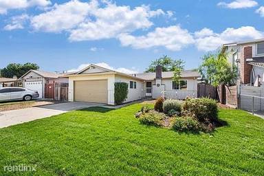 Main picture of 2768 Woodmoor Dr