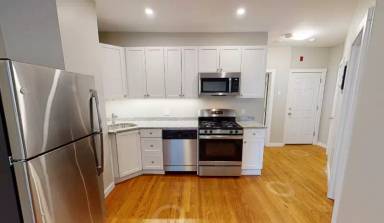 Main picture of 85 Stoughton St