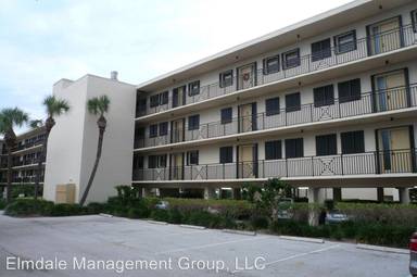 Main picture of Racquet Club