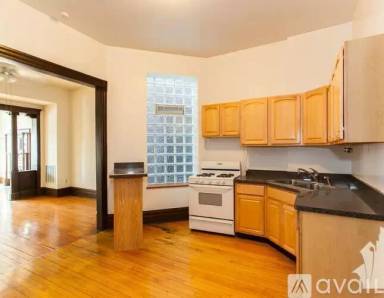 Main picture of 1813 N Milwaukee Ave