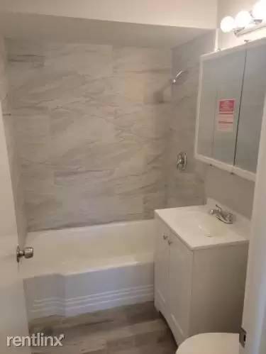 Main picture of 1528 W 99th St