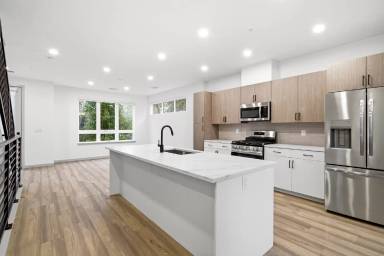 Main picture of 4101 E Wesley Ave