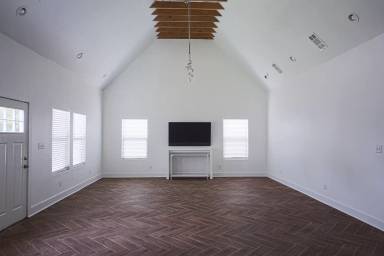 Main picture of 1540 Telephone Rd