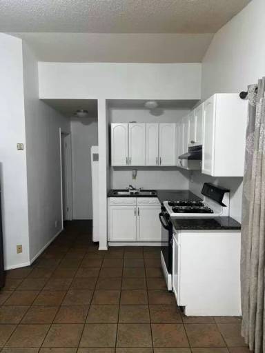 Main picture of 3520 Pinewood Rd