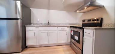 Main picture of 78 Elm St