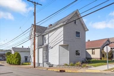 Main picture of 1300 3rd Ave