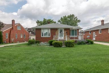 Main picture of 6329 Chestnut Hills Dr