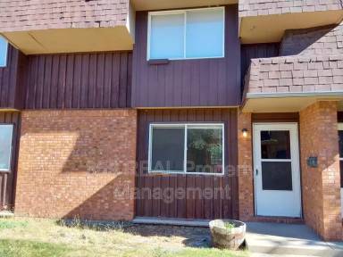 Main picture of 1206 26 Avenue - Unit B