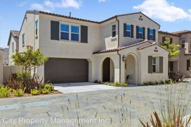 Main picture of 735 Merit Dr