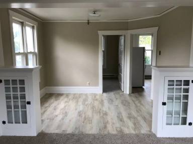 Main picture of 324 6th Ave SW