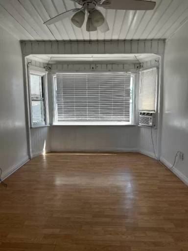 Main picture of 3073 1/2 Sastre Ave