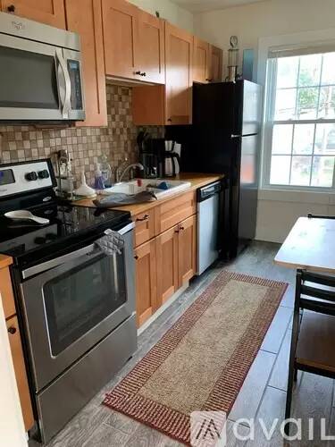 Main picture of 5 Eclipse Ave